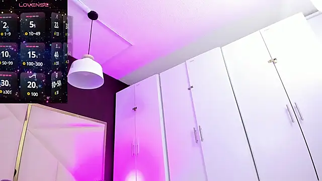 April bowie online show from 01/09/26, 11:24