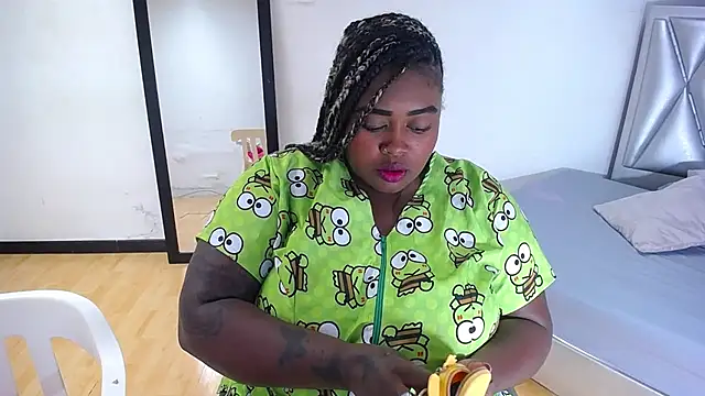 exotic karmella online show from 10/06/25, 08:28