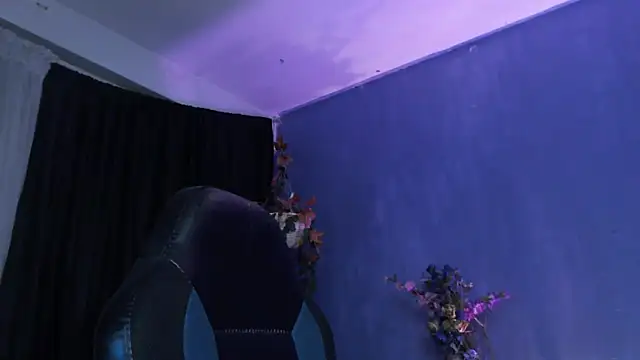 Hellen dumont online show from 03/18/25, 02:15