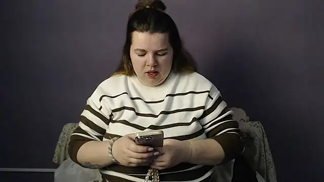 so shy online show from 02/24/26, 07:17