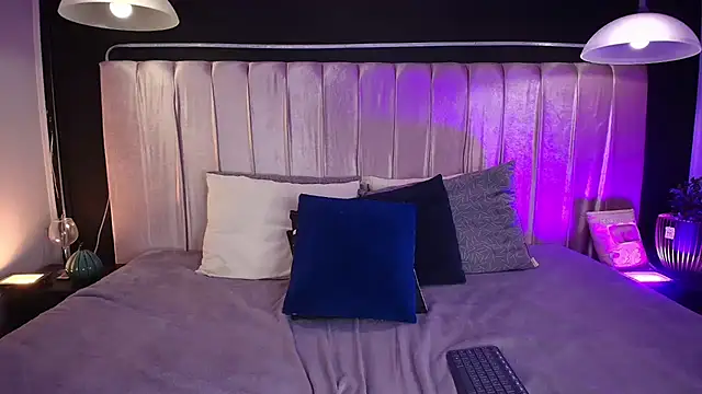 Ely Maldox online show from 02/04/25, 02:43