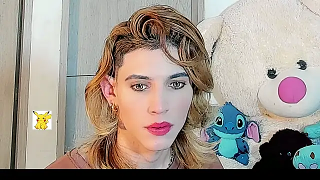 Snapshot of honey_skin chatting on 01/03/25, 07:16 honey skin online show from 01/03/25, 07:16