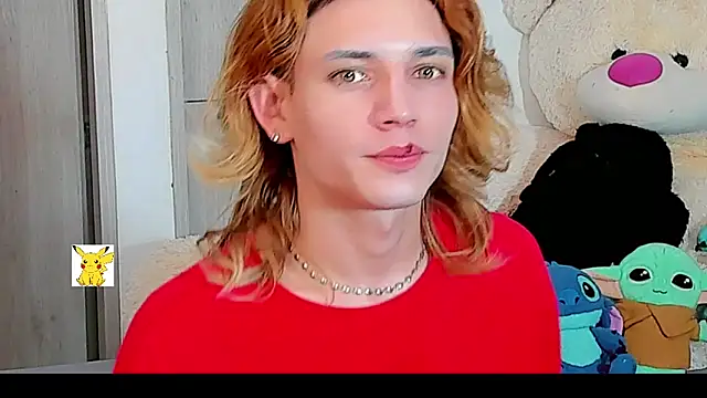 Snapshot of honey_skin chatting on 01/12/25, 09:40 honey skin online show from 01/12/25, 09:40