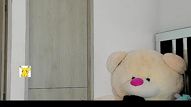 Snapshot of honey_skin chatting on 01/13/25, 12:41 honey skin online show from 01/13/25, 12:41