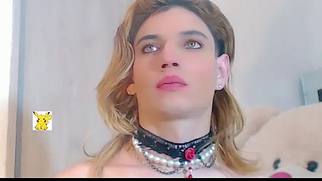 Snapshot of honey_skin chatting on 02/25/25, 06:25 honey skin online show from 02/25/25, 06:25