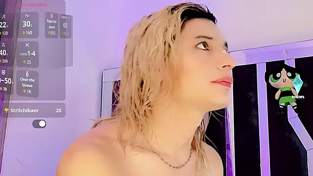 Snapshot of honey_skin chatting on 09/21/25, 02:19 honey skin online show from 09/21/25, 02:19