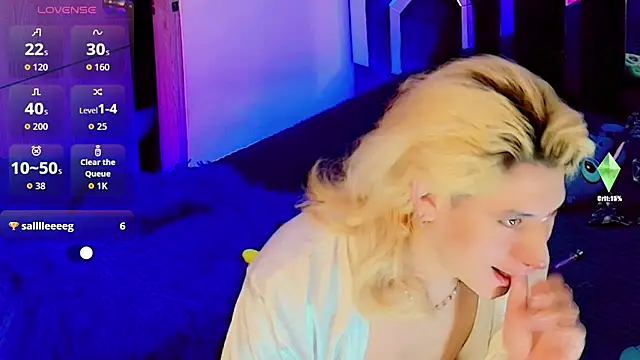 Snapshot of honey_skin chatting on 10/02/25, 05:31 honey skin online show from 10/02/25, 05:31