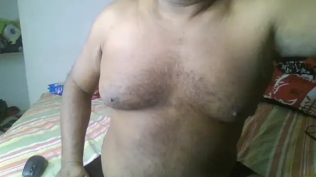 Snapshot of Beargryzzly chatting on 01/28/25, 02:21 Beargryzzly online show from 01/28/25, 02:21