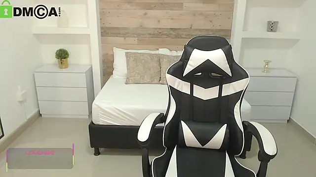 candy summer28 online show from 09/24/25, 07:17