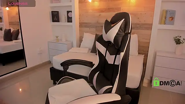 candy summer28 online show from 04/09/26, 07:08