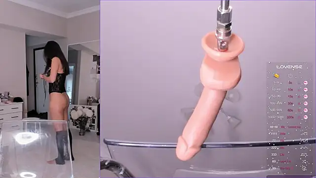 Snapshot of jane_sui chatting on 10/24/25, 02:08 jane sui online show from 10/24/25, 02:08