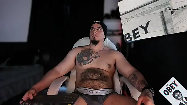 kingbear777 online show from 02/10/25, 01:14