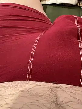 Snapshot of henes188 chatting on 12/22/24, 10:38 henes188 online show from 12/22/24, 10:38