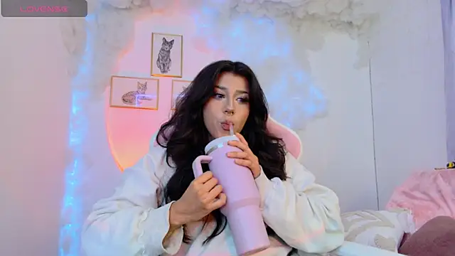 Snapshot of Ag4ta_ chatting on 02/07/25, 12:09 Ag4ta  online show from 02/07/25, 12:09