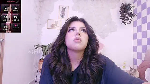 Snapshot of Ag4ta_ chatting on 03/18/25, 10:48 Ag4ta  online show from 03/18/25, 10:48