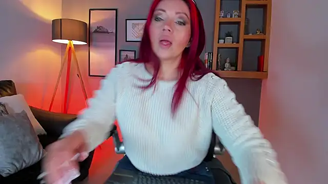 helenaduque  online show from 09/10/25, 09:20