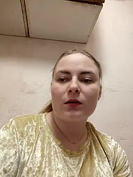ElenaMaeer online show from 12/04/25, 06:38