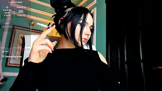 1Munique online show from 02/23/25, 08:22