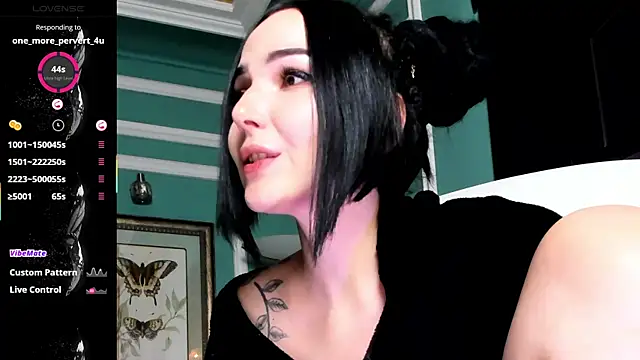 1Munique online show from 03/17/25, 04:43