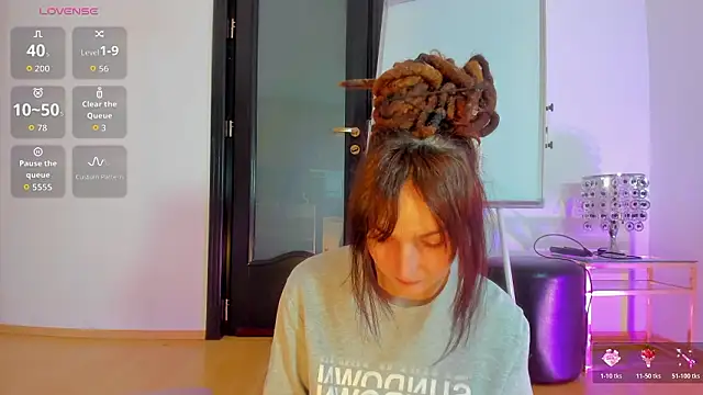 1Munique online show from 02/19/26, 08:32