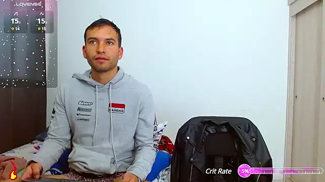 Snapshot of dorian_h_ chatting on 03/13/25, 12:56 dorian h  online show from 03/13/25, 12:56