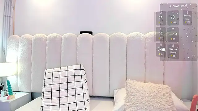 Mia rom11 online show from 02/18/25, 12:39