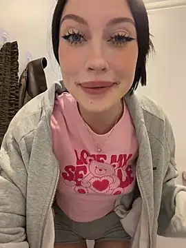 Melissa crazy online show from 05/26/26, 04:36