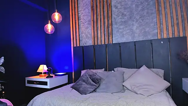 Mayli-x online show from 12/15/24, 08:30