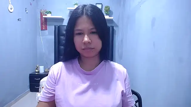 Letty Plugxo online show from 03/18/26, 02:42