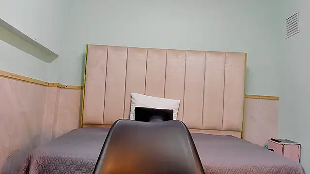 alice greco online show from 03/21/25, 02:07