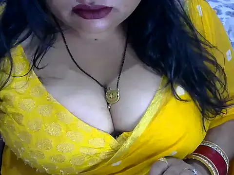 Snapshot of dramebaz_queen chatting on 04/10/26, 07:29 dramebaz queen online show from 04/10/26, 07:29