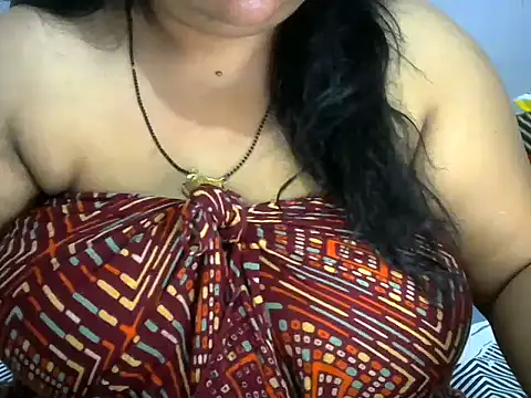 Snapshot of dramebaz_queen chatting on 06/19/26, 07:39 dramebaz queen online show from 06/19/26, 07:39