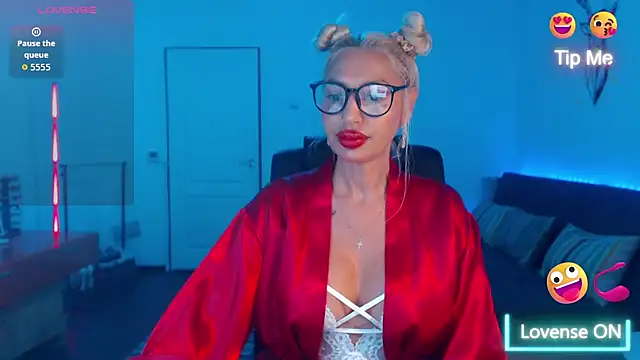 beauty chl0e online show from 09/10/25, 07:03