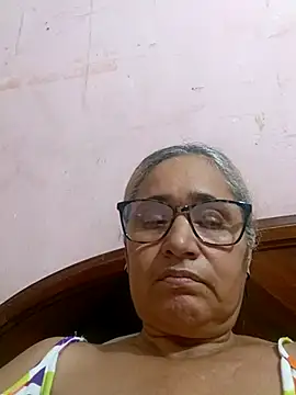  candi online show from 11/07/25, 03:28