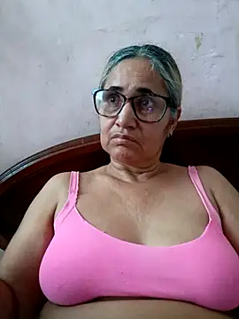  candi online show from 11/23/25, 01:00