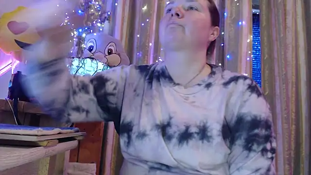 amorelara online show from 04/19/26, 01:32