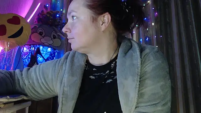Snapshot of amorelara chatting on 05/08/26, 08:52 amorelara online show from 05/08/26, 08:52