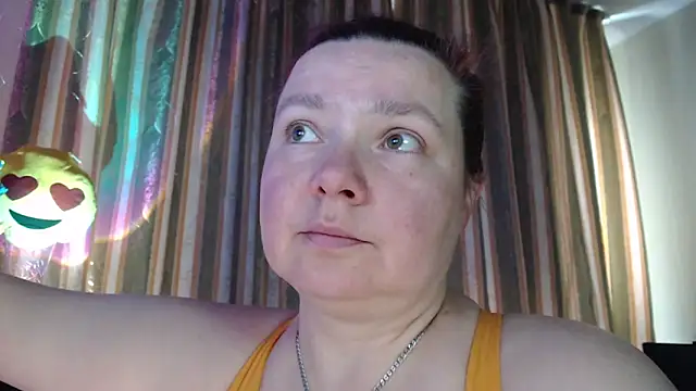Snapshot of amorelara chatting on 05/21/26, 06:42 amorelara online show from 05/21/26, 06:42