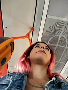 RiriRoseey online show from 09/24/25, 07:33