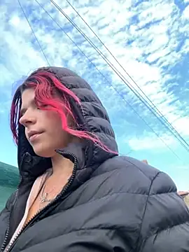 RiriRoseey online show from 10/10/25, 07:18