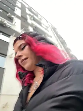 RiriRoseey online show from 11/12/25, 08:37