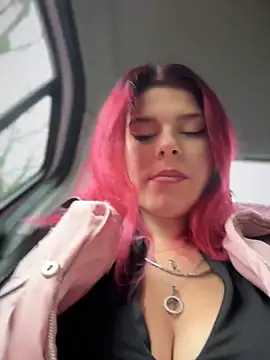 RiriRoseey online show from 12/03/25, 08:45