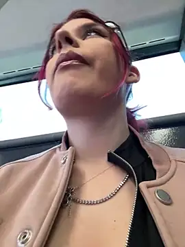 RiriRoseey online show from 03/10/26, 09:25