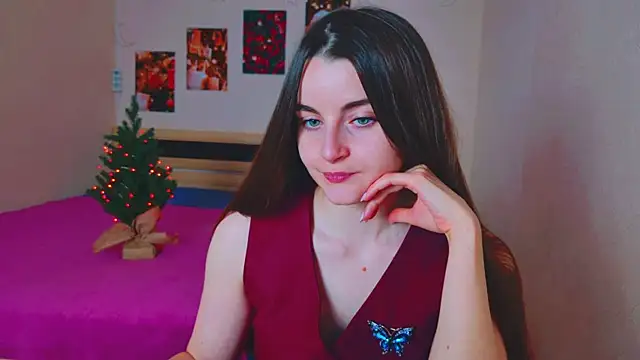 Miss Arwen online show from 12/19/24, 08:02