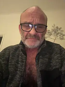 Snapshot of Shyboy817 chatting on 01/09/26, 03:53 Shyboy817 online show from 01/09/26, 03:53