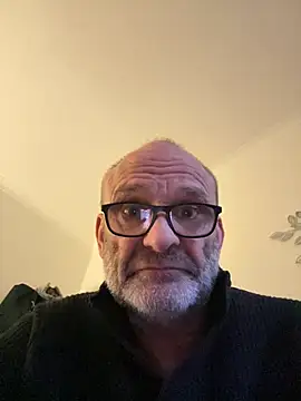 Snapshot of Shyboy817 chatting on 01/09/26, 04:32 Shyboy817 online show from 01/09/26, 04:32