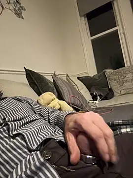 Snapshot of Shyboy817 chatting on 02/17/26, 02:08 Shyboy817 online show from 02/17/26, 02:08