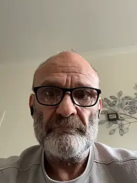 Snapshot of Shyboy817 chatting on 03/03/26, 03:51 Shyboy817 online show from 03/03/26, 03:51