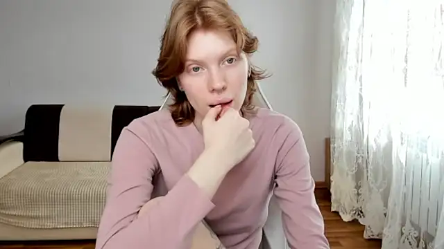 StellaDavis online show from 04/21/26, 10:43