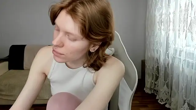 StellaDavis online show from 04/22/26, 10:17